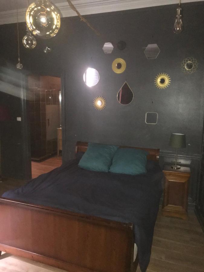 Chambre Privee Totalement Independante Au Coeur De La Ville 카르팡트라 외부 사진